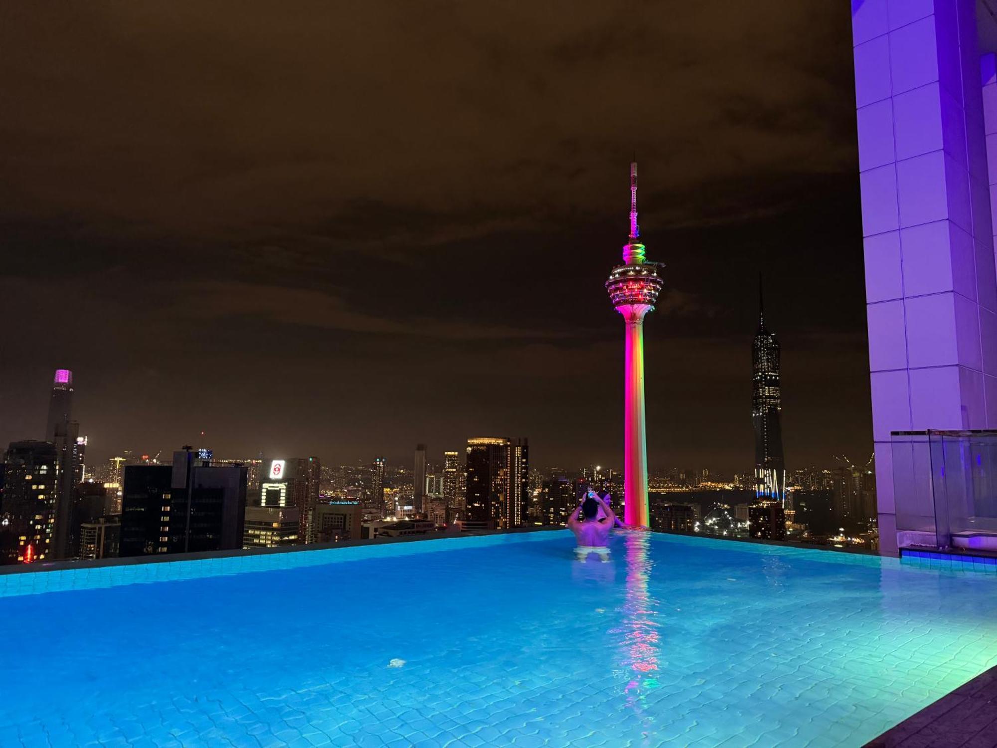 Platinum Klcc By Rainbow Suites Куала-Лумпур Екстер'єр фото